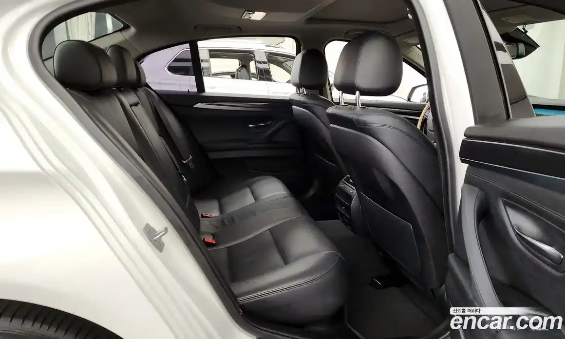 BMW 5-Series 2016 2.0 Автомат в Москве № 285561, фото 13