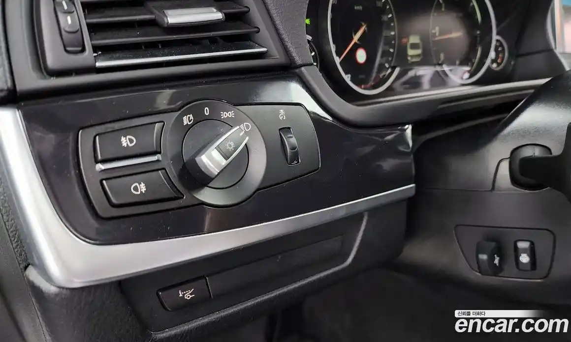 BMW 5-Series 2016 2.0 Автомат в Москве № 285561, фото 18