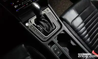 Volkswagen Passat 2021 2.0 Автомат в Москве № 301320, миниатюра 6