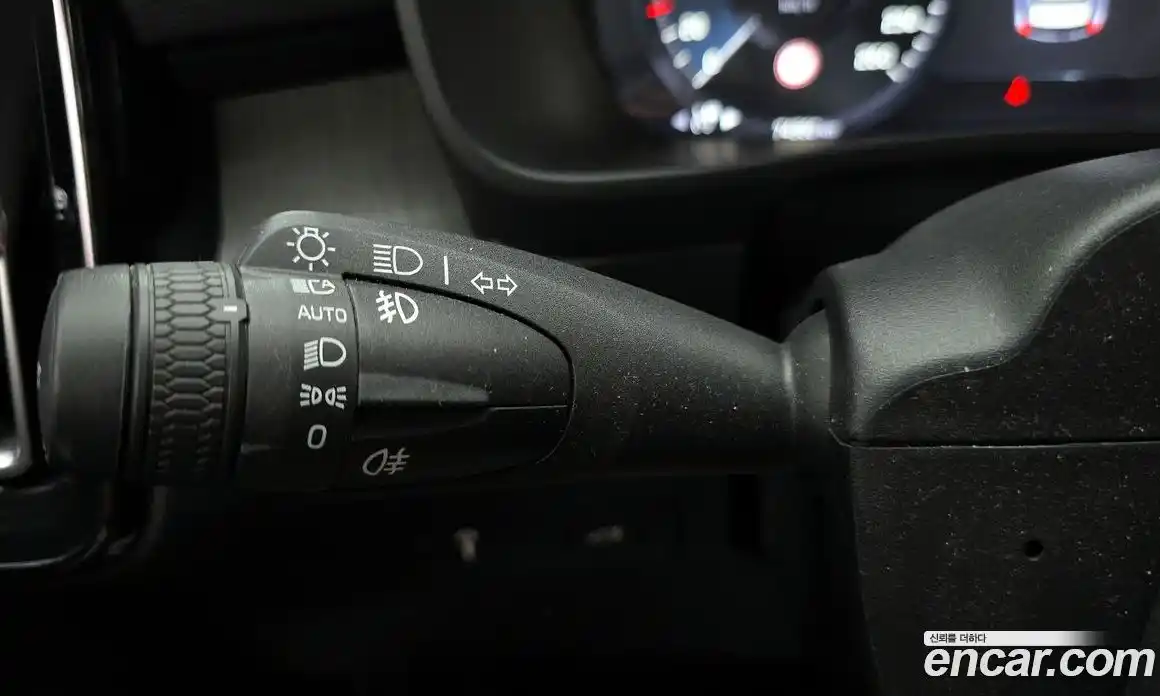 Volvo XC40 2021 2.0 Автомат в Москве № 312647, фото 5