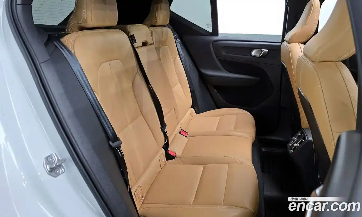 Volvo XC40 2021 2.0 Автомат в Москве № 312647, фото 7