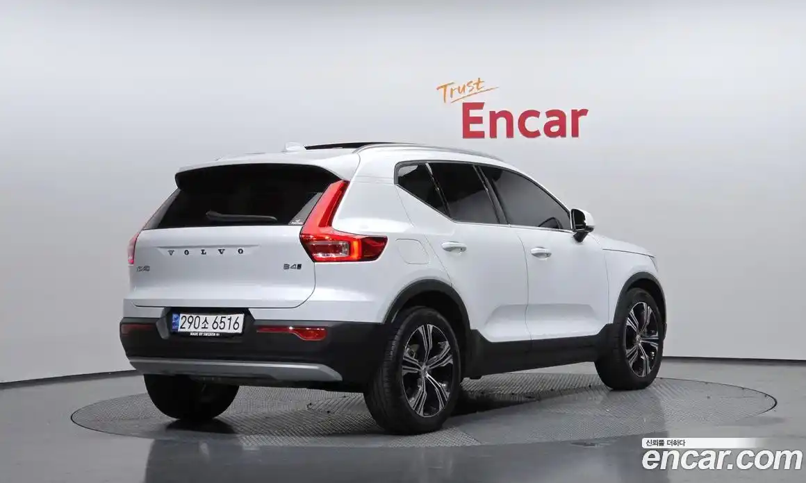 Volvo XC40 2021 2.0 Автомат в Москве № 312647, фото 9