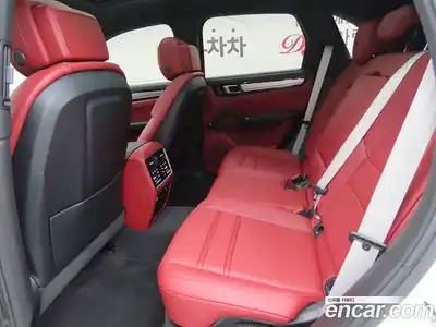 Porsche Cayenne 2023 3.0 Автомат в Москве № 312792, миниатюра 7