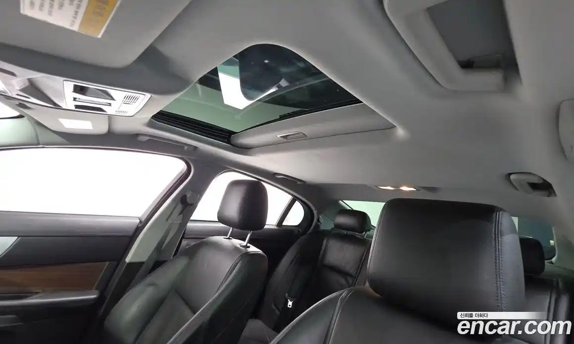 Jaguar XF 2014 3.0 Автомат в Москве № 335832, фото 16