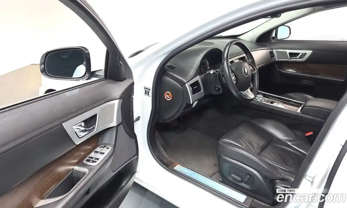 Jaguar XF 2014 3.0 Автомат в Москве № 335832, фото 18