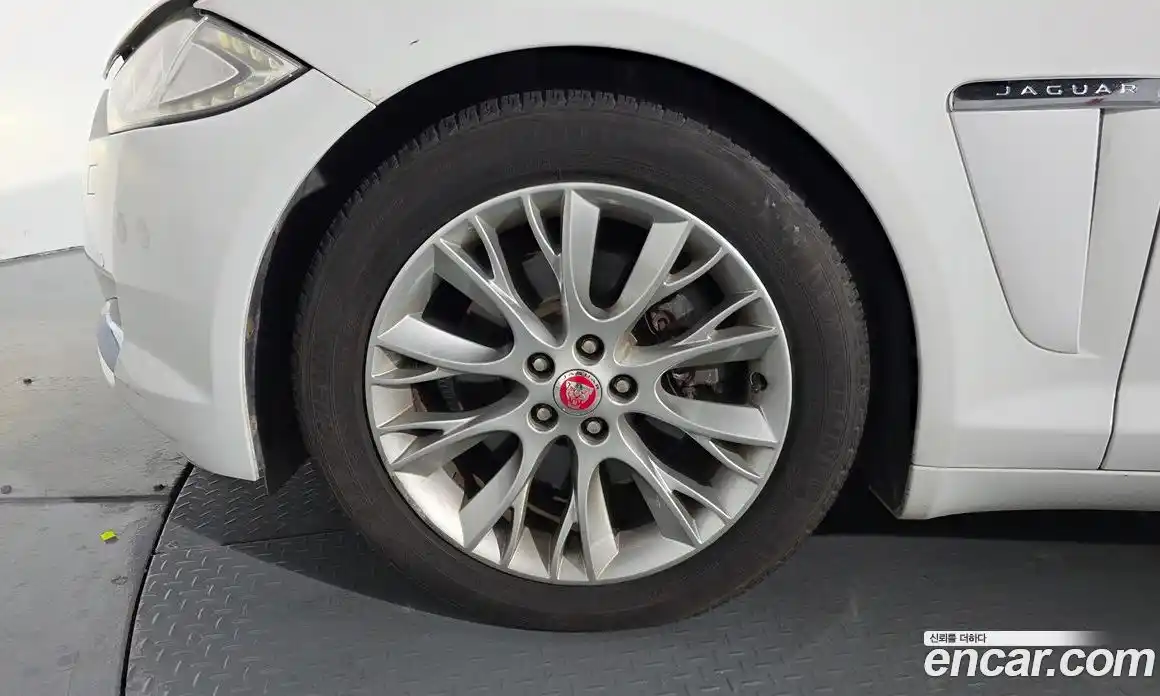 Jaguar XF 2014 3.0 Автомат в Москве № 335832, фото 10