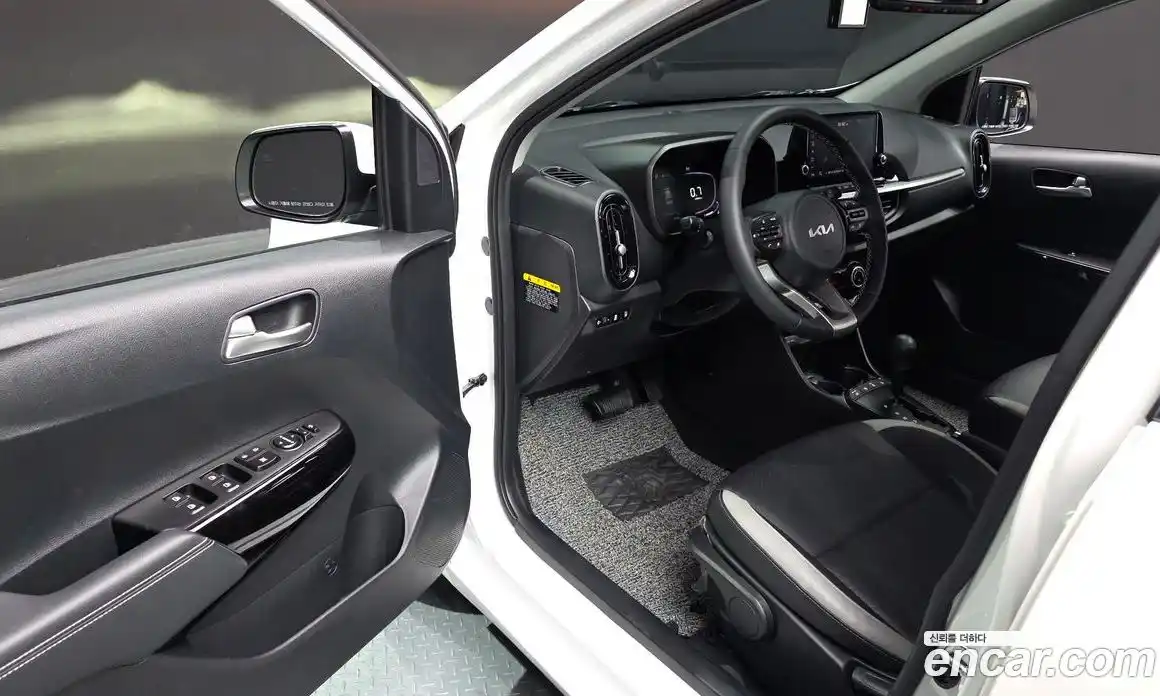 Kia Morning 2024 1.0 Автомат в Москве № 360114, фото 11