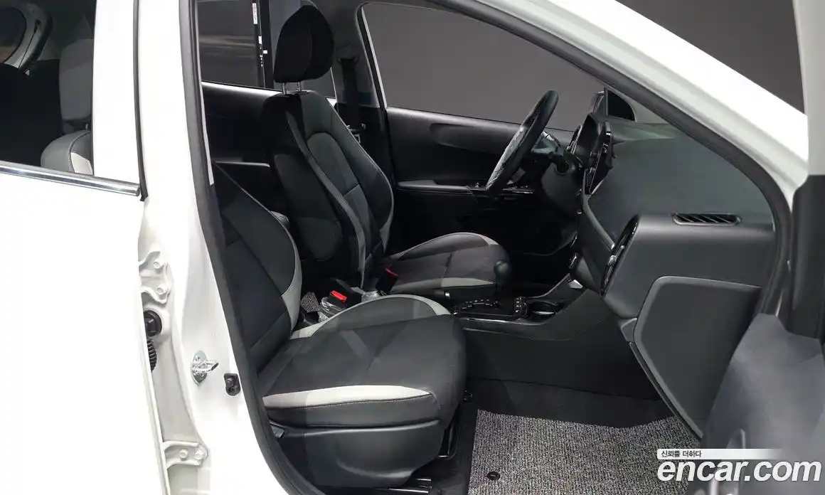 Kia Morning 2024 1.0 Автомат в Москве № 360114, фото 10