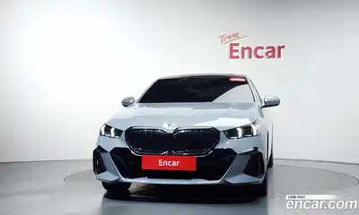 BMW 5-Series 2024 2.0 Автомат в Москве № 362415, миниатюра 2