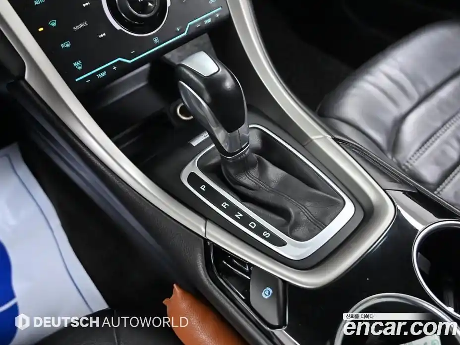 Ford Fusion 2013 2.0 Автомат в Москве № 363144, фото 9