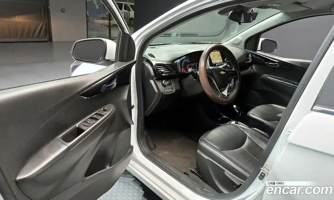 Chevrolet Spark 2017 1.0 Автомат в Москве № 38132, фото 15