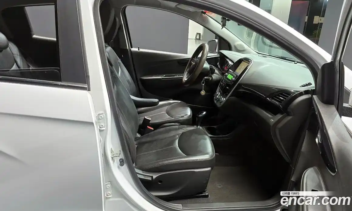 Chevrolet Spark 2017 1.0 Автомат в Москве № 38132, фото 4