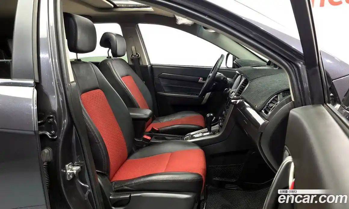 Chevrolet Captiva 2014 2.0 Автомат в Москве № 395094, фото 11