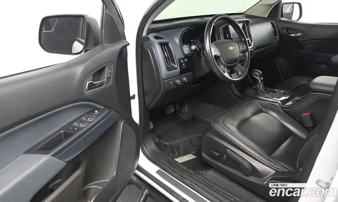 Chevrolet Colorado 2022 3.6 Автомат в Москве № 40409, фото 17