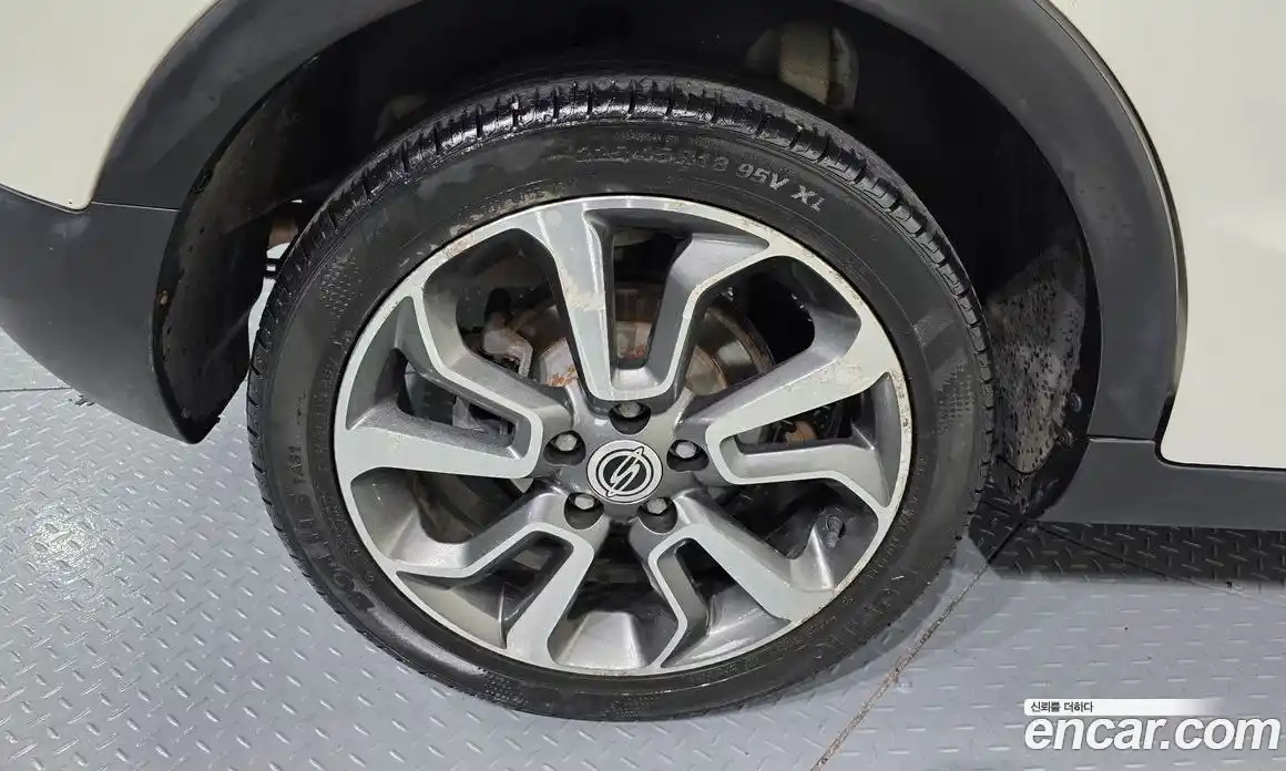 SsangYong TIBOLI 2016 1.6 Автомат в Москве № 410019, фото 5