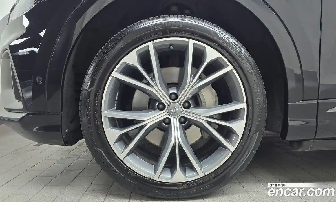 Audi Q8 2020 3.0 Автомат в Москве № 414545, фото 5