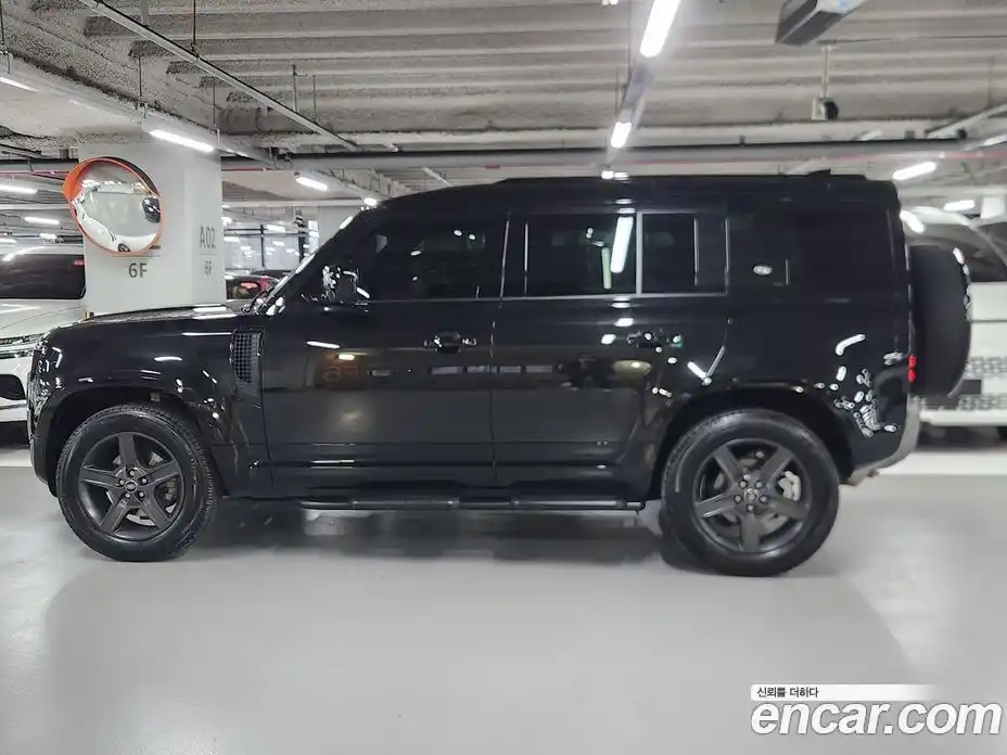 Land Rover Defender 2024 2.0 Автомат в Москве № 416495, фото 8