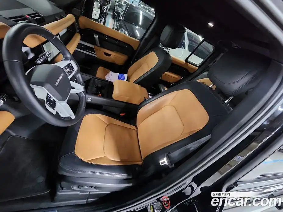 Land Rover Defender 2024 2.0 Автомат в Москве № 416495, фото 9