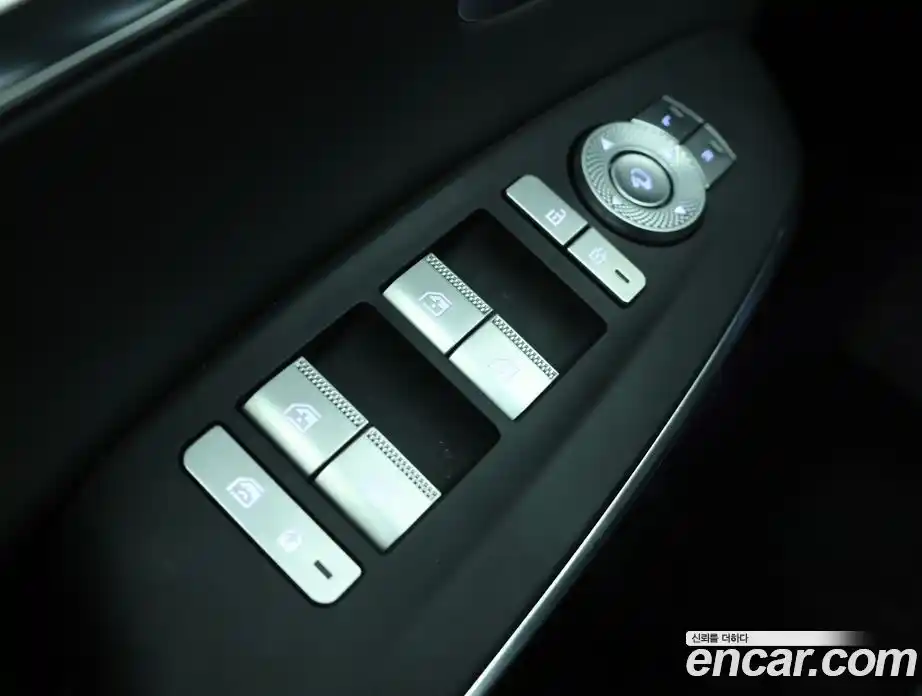 Genesis GV70 2023 2.2 Автомат в Москве № 419067, фото 18