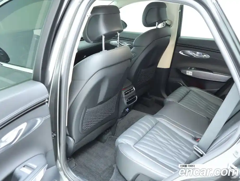 Genesis GV70 2023 2.2 Автомат в Москве № 419067, фото 7