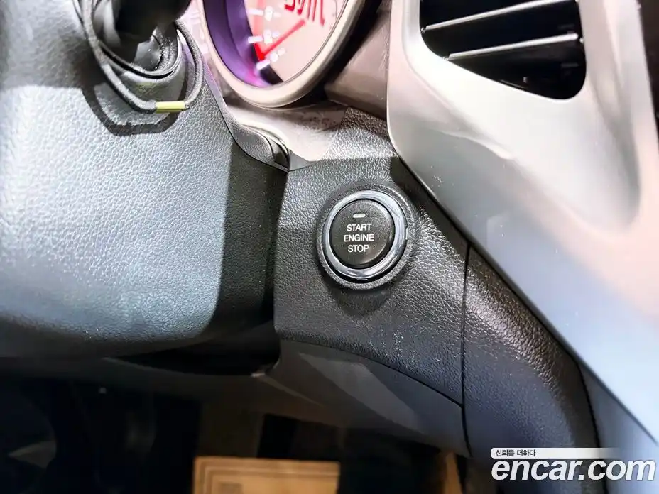 SsangYong TIBOLI 2015 1.6 Автомат в Москве № 421800, фото 14