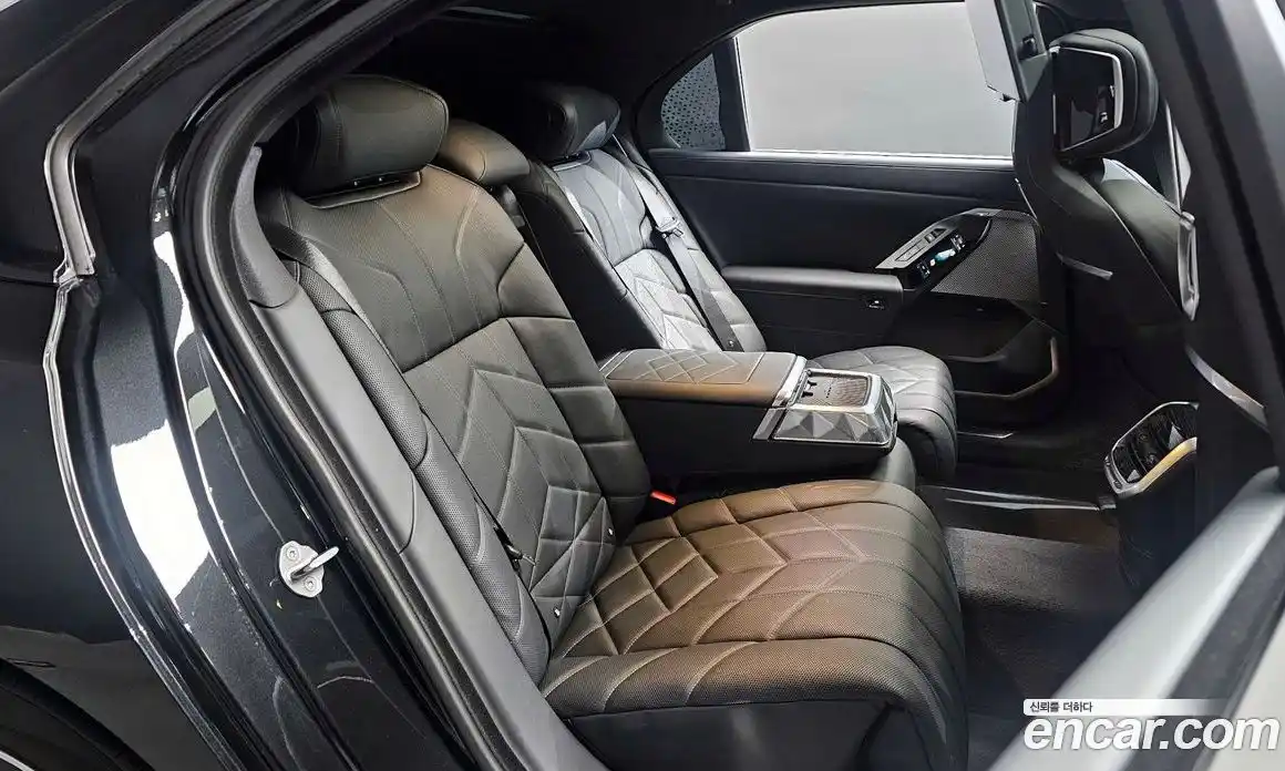 BMW 7-Series 2025 3.0 Автомат в Москве № 424597, фото 12