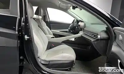 Hyundai Avante 2022 1.6 Автомат в Москве № 459076, миниатюра 11