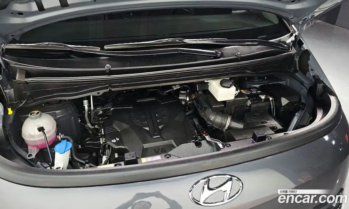 Hyundai Staria 2023 3.5 Автомат в Москве № 459205, фото 6