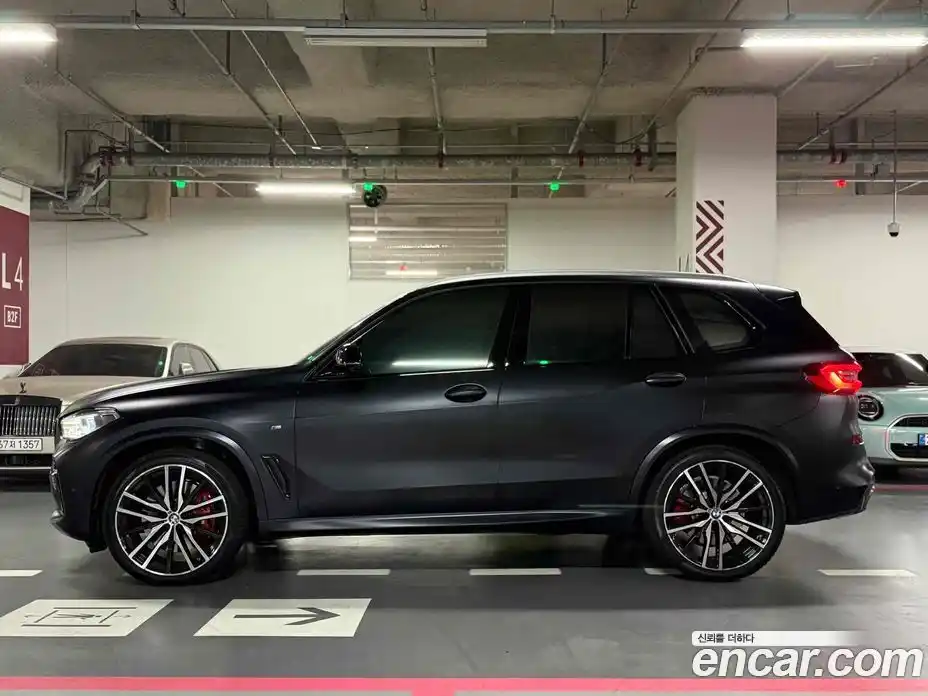 BMW X5 2022 4.4 Автомат в Москве № 464416, фото 6