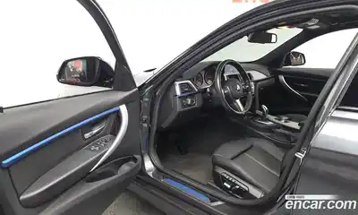 BMW 3-Series 2017 2.0 Автомат в Москве № 465191, миниатюра 11