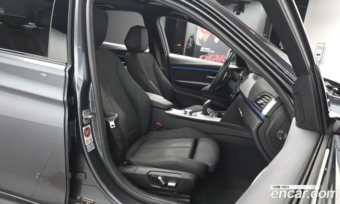 BMW 3-Series 2017 2.0 Автомат в Москве № 465191, фото 10