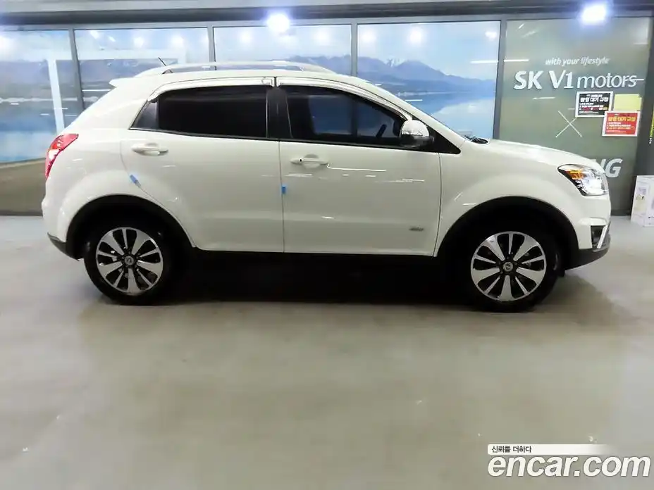 SsangYong Korando 2015 2.0 Автомат в Москве № 491461, фото 3