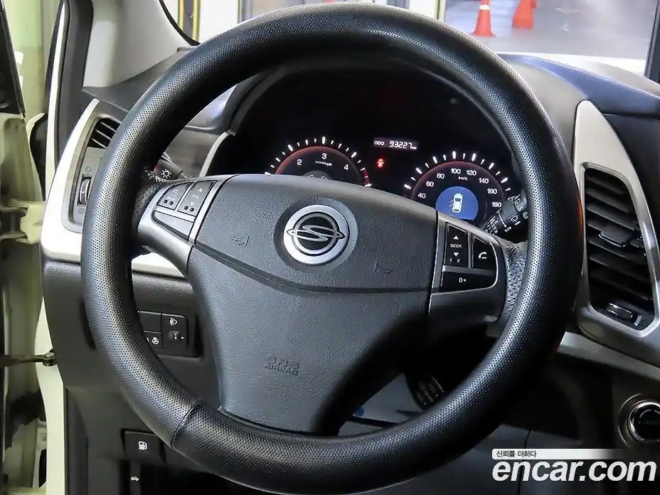 SsangYong Korando 2015 2.0 Автомат в Москве № 491461, фото 8