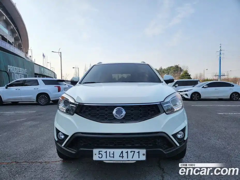 SsangYong Korando 2015 2.0 Автомат в Москве № 491598, фото 3