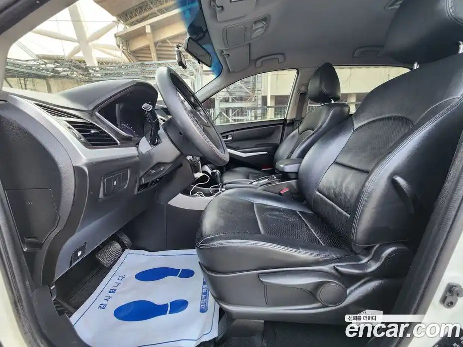 SsangYong Korando 2015 2.0 Автомат в Москве № 491598, фото 10