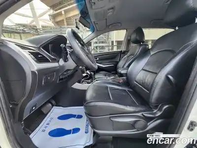 SsangYong Korando 2015 2.0 Автомат в Москве № 491598, миниатюра 10