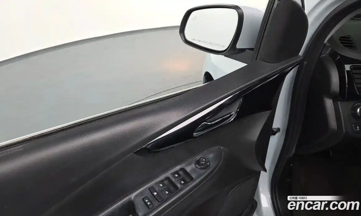 Chevrolet Spark 2016 1.0 Автомат в Москве № 492195, фото 13