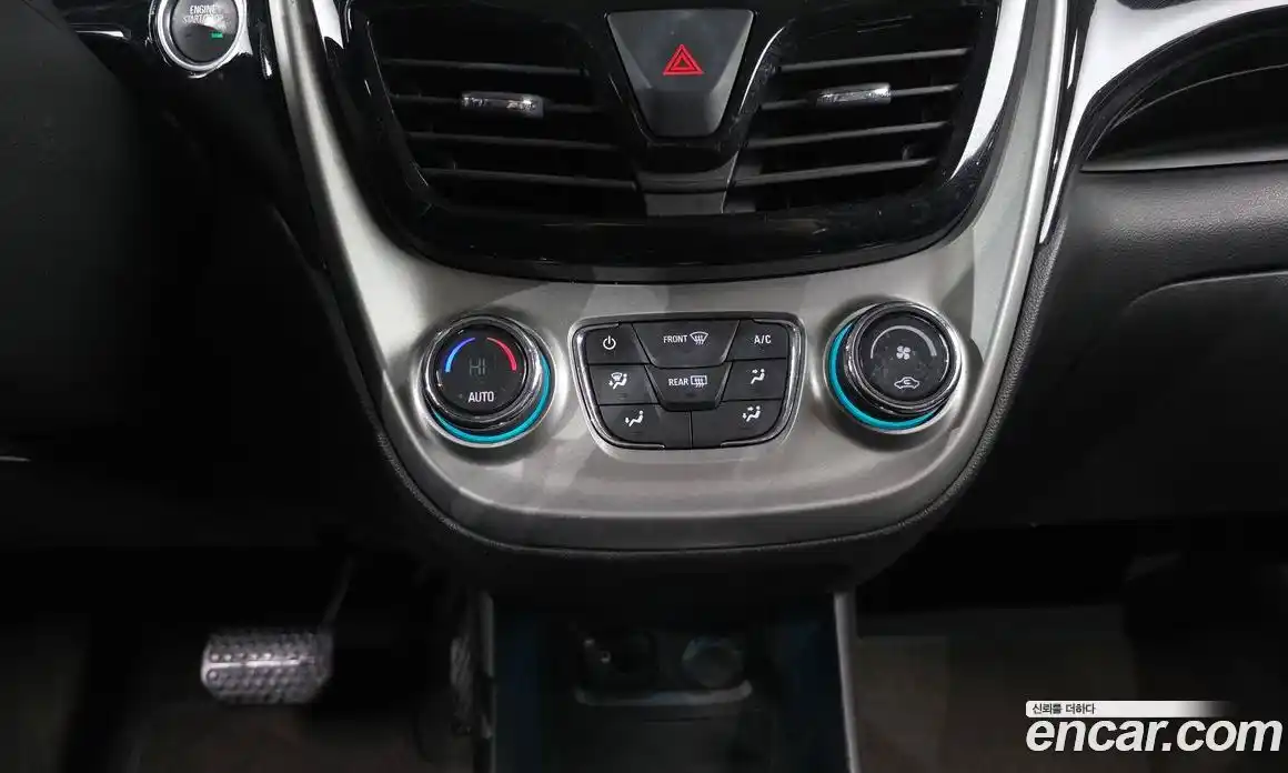 Chevrolet Spark 2016 1.0 Автомат в Москве № 492195, фото 18