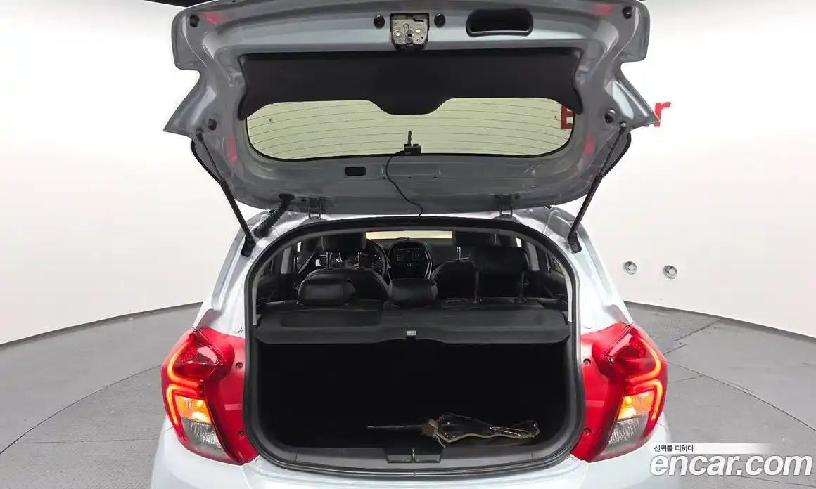 Chevrolet Spark 2016 1.0 Автомат в Москве № 492195, фото 20