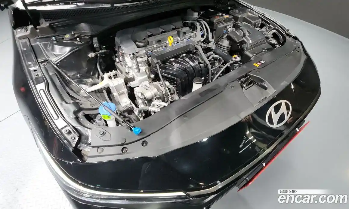 Hyundai Avante 2026 1.6 Автомат в Москве № 49294, фото 4