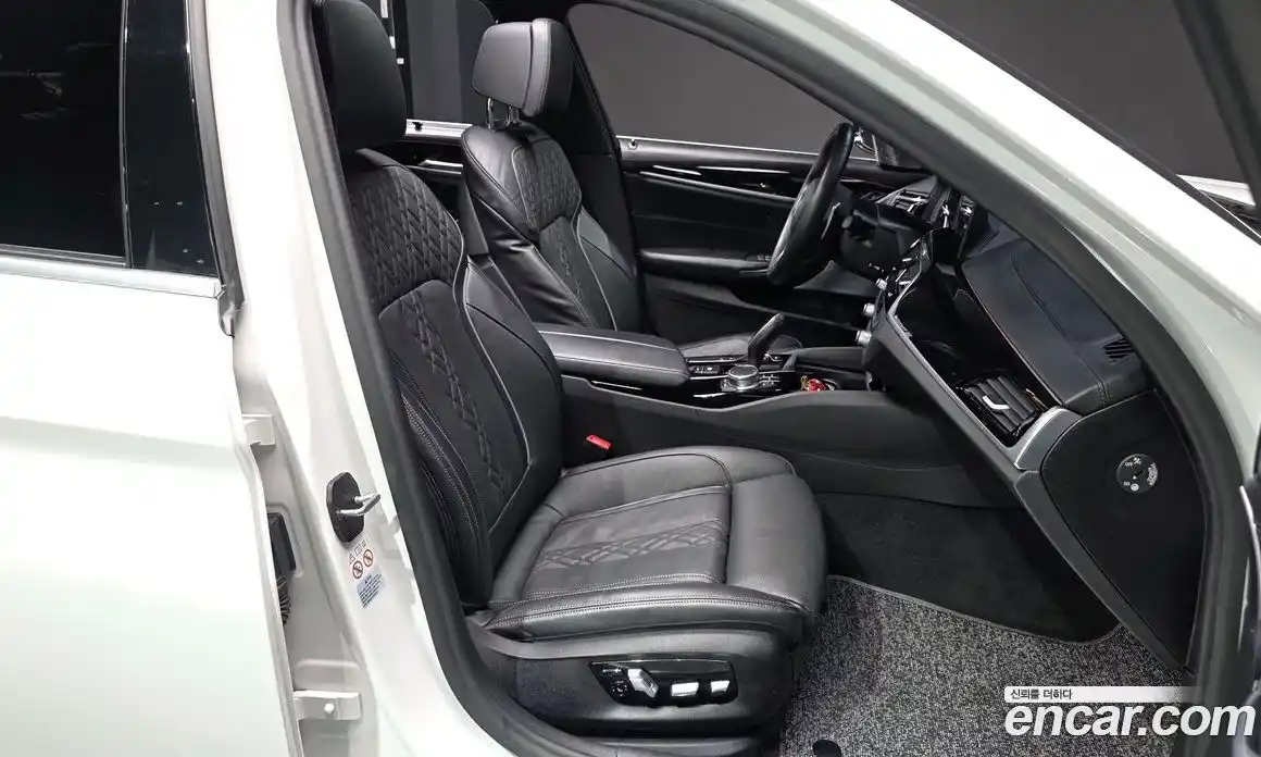 BMW 5-Series 2020 2.0 Автомат в Москве № 493418, фото 10