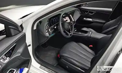 Mercedes-Benz E-Class 2025 2.0 Автомат в Москве № 493858, миниатюра 11