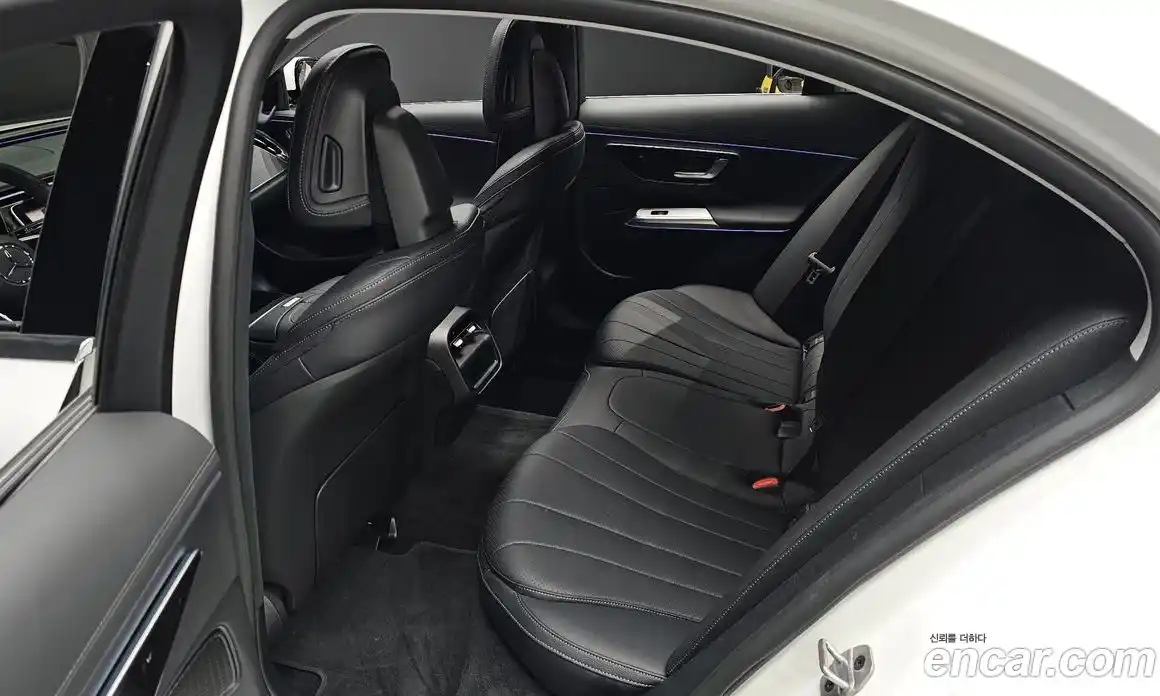 Mercedes-Benz E-Class 2025 2.0 Автомат в Москве № 493858, фото 12