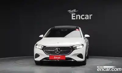 Mercedes-Benz E-Class 2025 2.0 Автомат в Москве № 493858, миниатюра 3