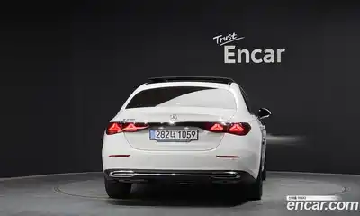 Mercedes-Benz E-Class 2025 2.0 Автомат в Москве № 493858, миниатюра 4