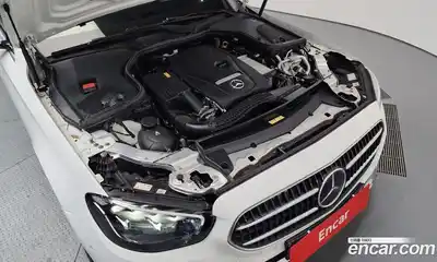 Mercedes-Benz E-Class 2021 2.0 Автомат в Москве № 494930, миниатюра 6