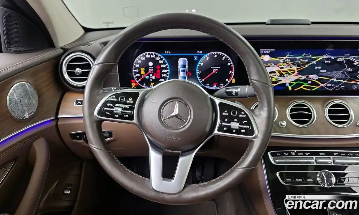 Mercedes-Benz E-Class 2019 2.0 Автомат в Москве № 495274, фото 13