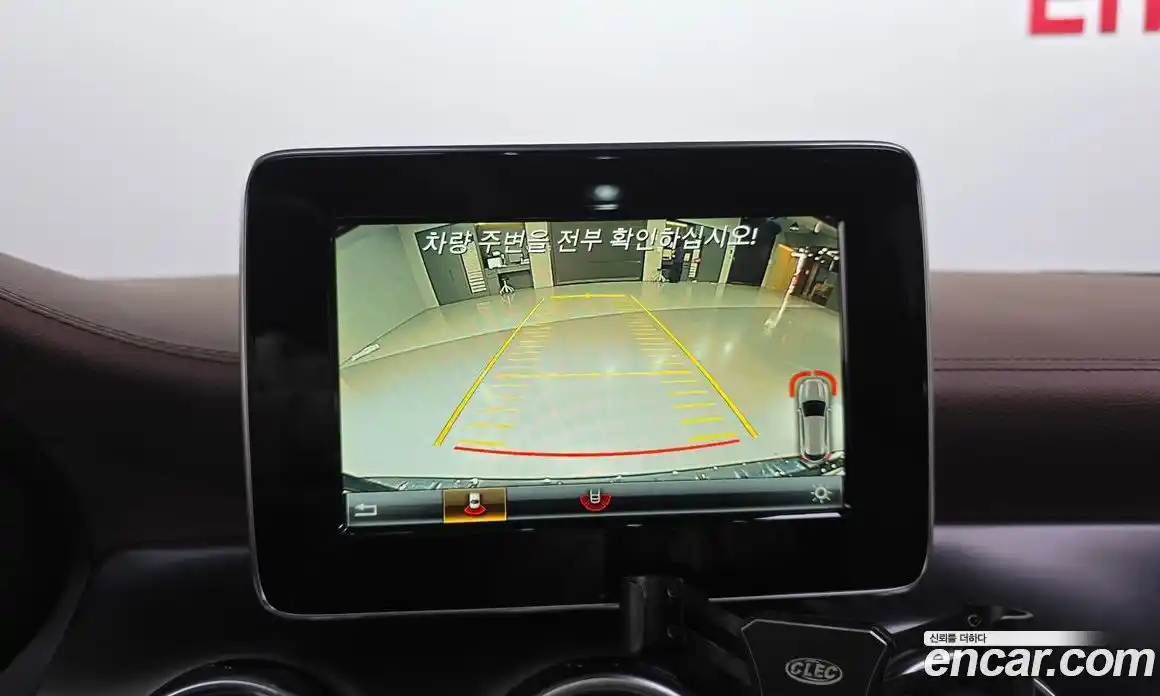 Mercedes-Benz GLA-Class 2018 2.0 Автомат в Москве № 495490, фото 16