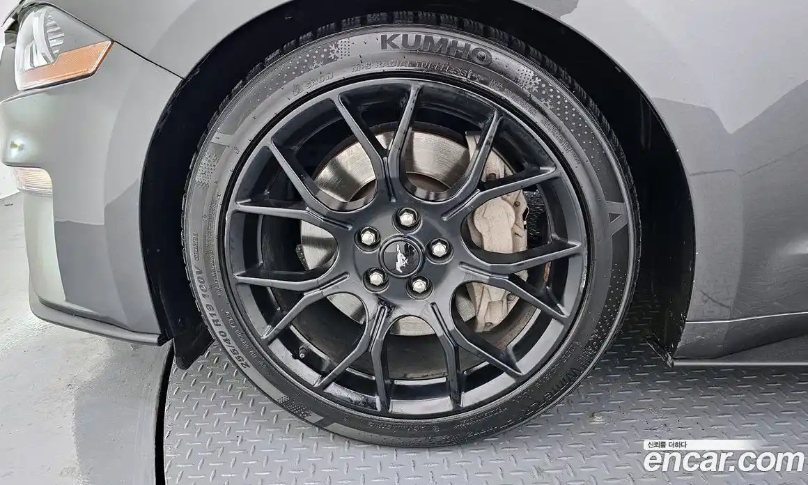 Ford Mustang 2018 2.3 Автомат в Москве № 496397, фото 5