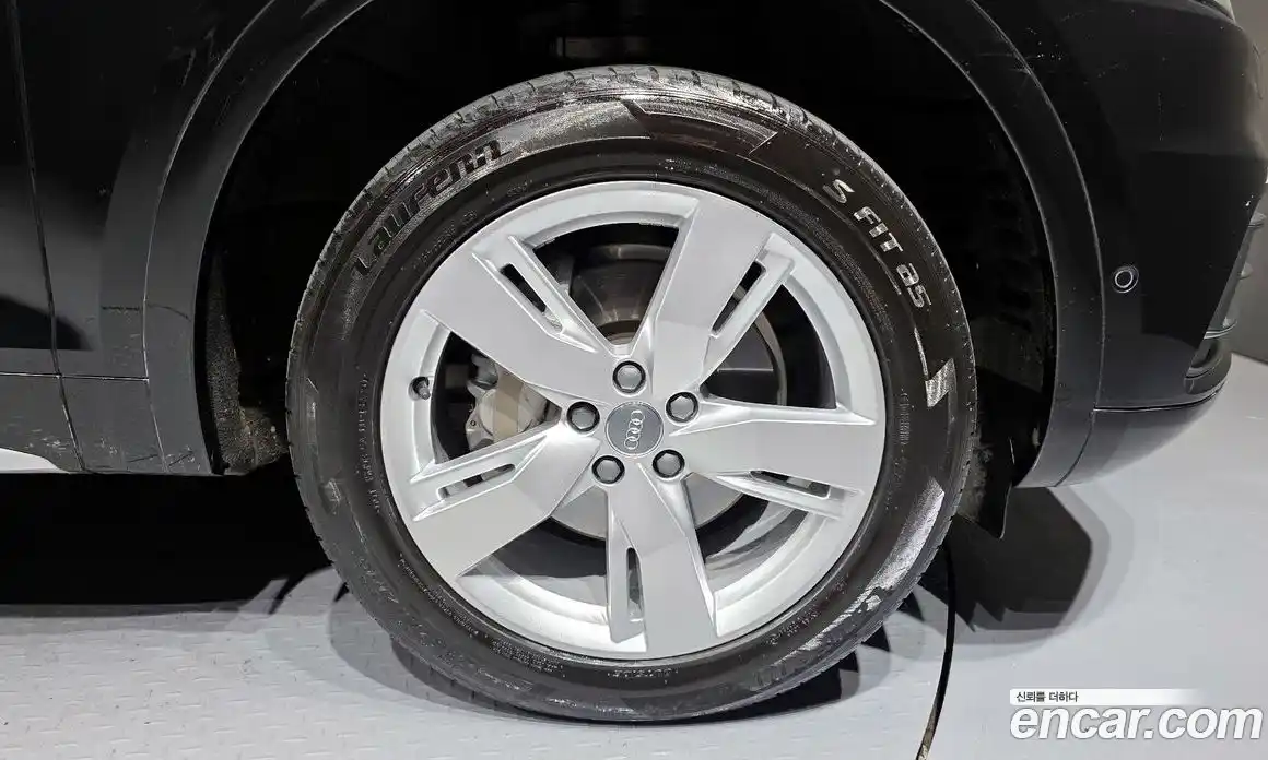 Audi Q5 2020 2.0 Автомат в Москве № 496654, фото 5